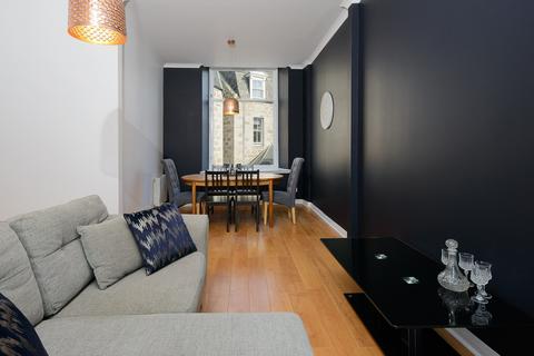 3 bedroom flat to rent, Carmelite Street, Aberdeen AB11