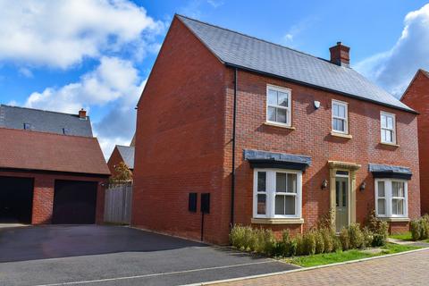 5 Cartmel Close, Towcester, NN12 6UA