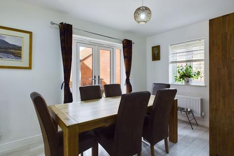 5 Cartmel Close, Towcester, NN12 6UA