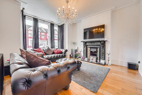 4 Cranley Road, Westcliff-on-sea, SS0 8AL
