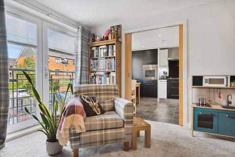 Flat 1/1, 67 Craigend Circus, Glasgow, G13 2TY