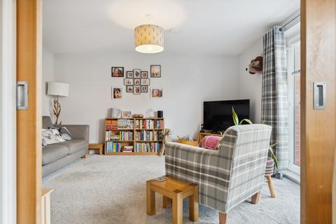 Flat 1/1, 67 Craigend Circus, Glasgow, G13 2TY