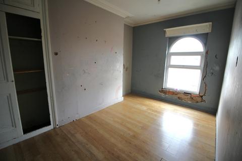 6 Bath Street, Oldham, OL9 7QX