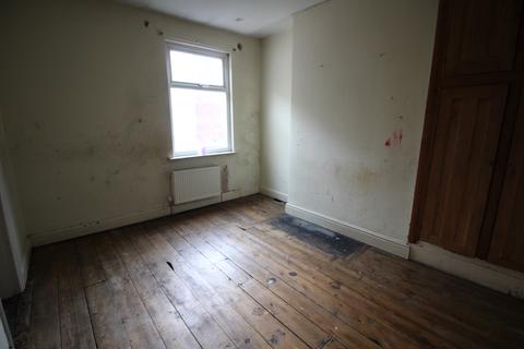 6 Bath Street, Oldham, OL9 7QX