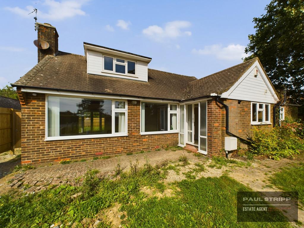 North Trade Road, Battle, TN33 3 bed detached bungalow for sale £450,000