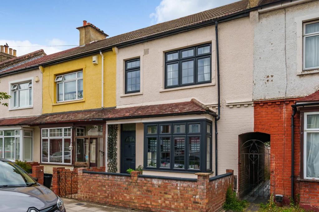 Blandford Road, Beckenham 3 bed terraced house £600,000
