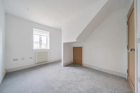 1 bedroom apartment to rent, Barclay House, Carterton OX18