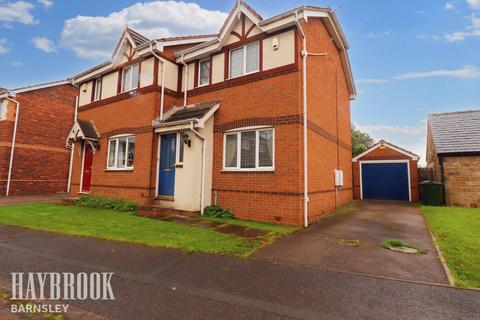 8 Far Lawns, Carlton, Barnsley, S71 3FL