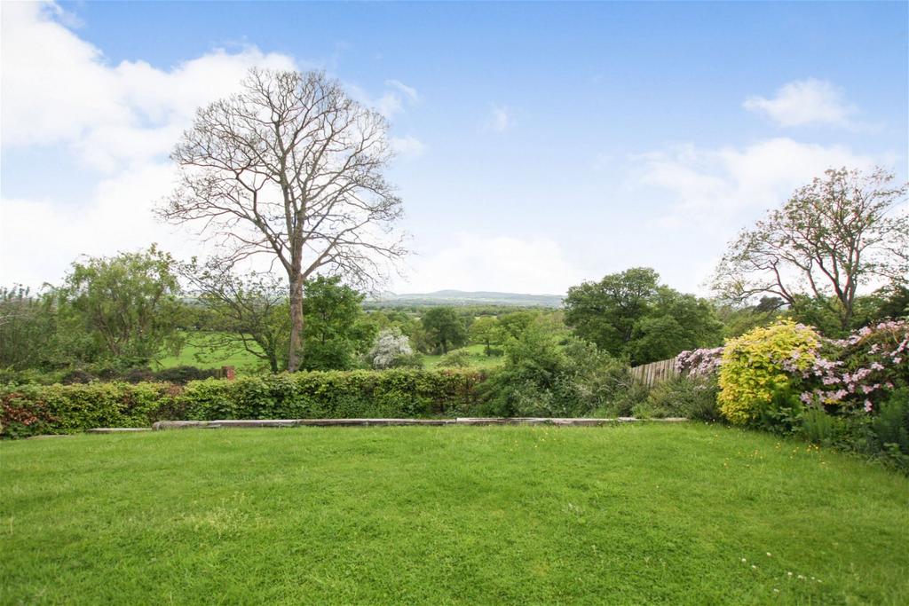 Cwm Road, Rhuallt LL17 0TR 4 bed detached house for sale £495,000