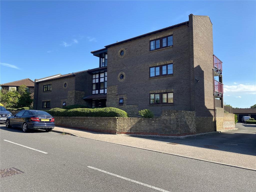 Forest Glade, Langdon Hills, Basildon, Essex, SS16 2 bed apartment for