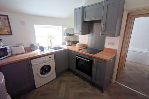 2 bedroom flat to rent, Cambridge Street, Grantham, NG31