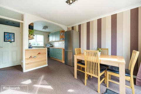 607 Abbey Road, Basingstoke, RG24 9ET