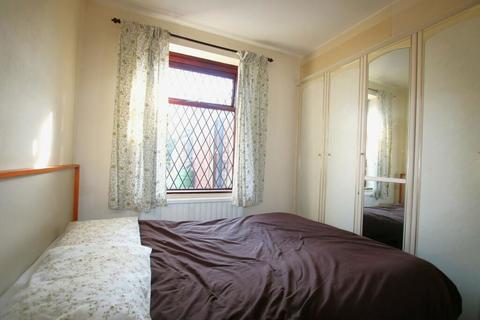 3 bedroom bungalow for sale - Waverley Road, Intack, Blackburn, Lancashire, BB1 3ND