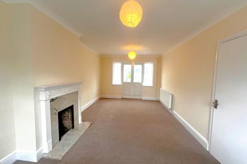 3 bedroom semi-detached house to rent, Heather Lane, West Drayton, Greater London, UB7