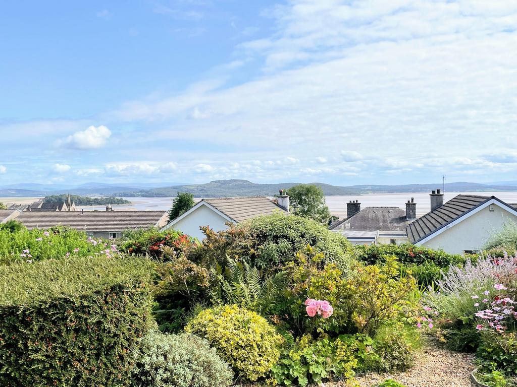 GrangeOverSands, GrangeOverSands... 3 bed detached bungalow for