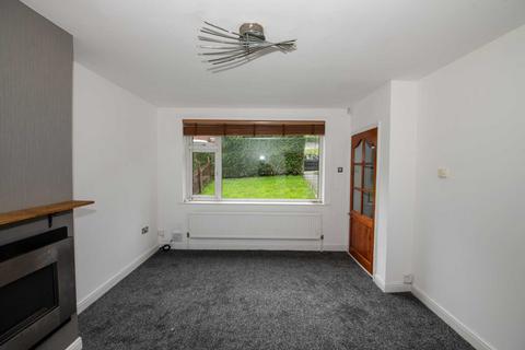 2 bedroom semi-detached house to rent, High Bank Crescent, Prestwich