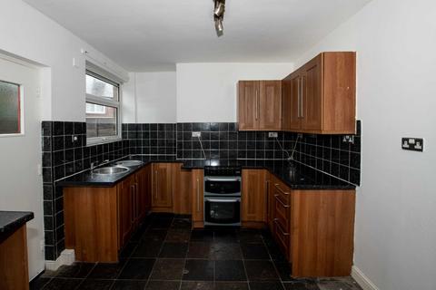 2 bedroom semi-detached house to rent, High Bank Crescent, Prestwich