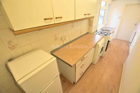 1 bedroom flat to rent, School Road, Reading