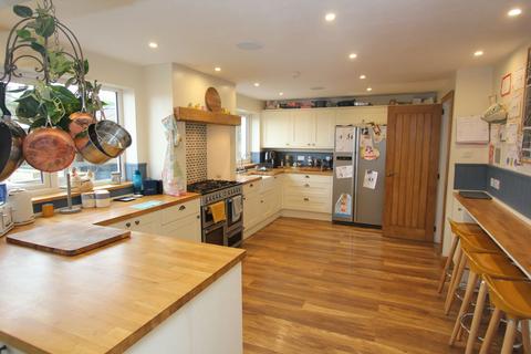 5 bedroom detached house for sale, Grange Gardens, Llantwit Major, CF61