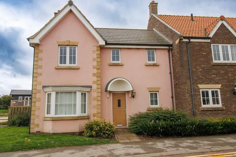 3 bedroom end of terrace house for sale - Sunrise Drive, The Bay, Filey YO14