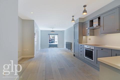 1 bedroom flat to rent, Martin's Lane WC2N