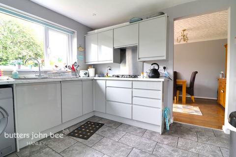 2 Honeysuckle Close, Tean, Stoke-on-trent, ST10 4LZ