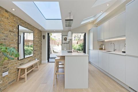 110 Kilravock Street, London, W10 4HZ