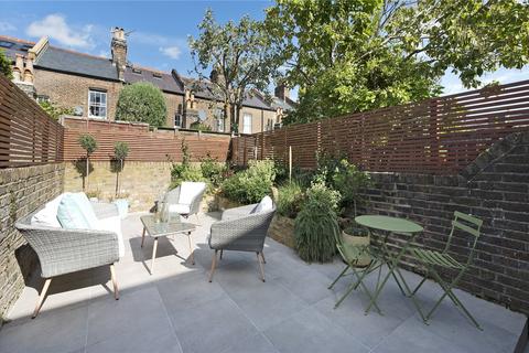 110 Kilravock Street, London, W10 4HZ