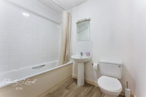1 bedroom apartment for sale, Taylor Place, London, E3