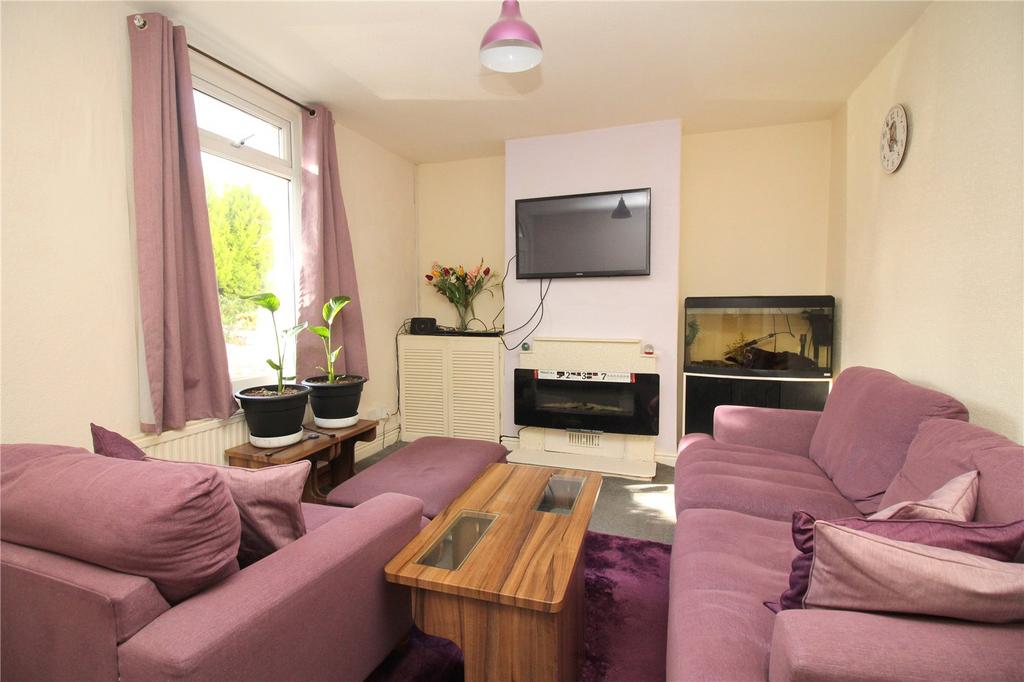 Norwood Road, Southport, Merseyside, PR8 2 bed semidetached house for