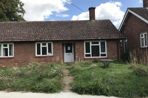 2 bedroom semi-detached bungalow for sale - Fairfield Road, Framlingham