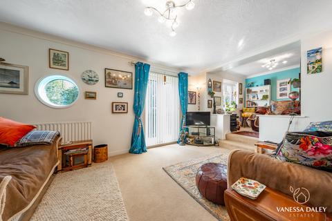 8 Avon Gardens, Cottam, Preston, PR4 0NR