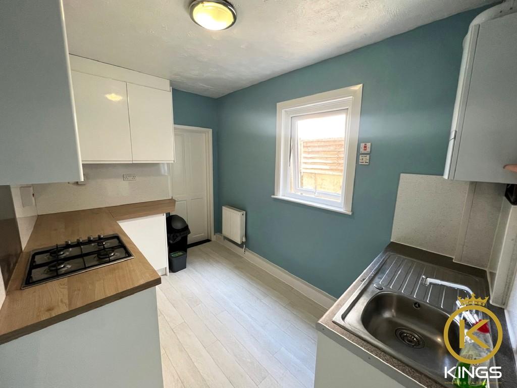 St Vincent Road 3 bed terraced house to rent £1,350 pcm (£312 pw)