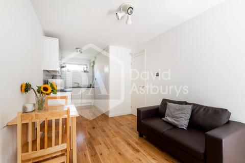 3 bedroom apartment to rent, Berkeley Walk, Finsbury Park, London