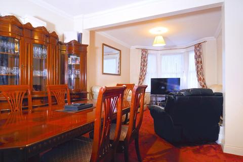 3 bedroom terraced house for sale - Brampton Road, London
