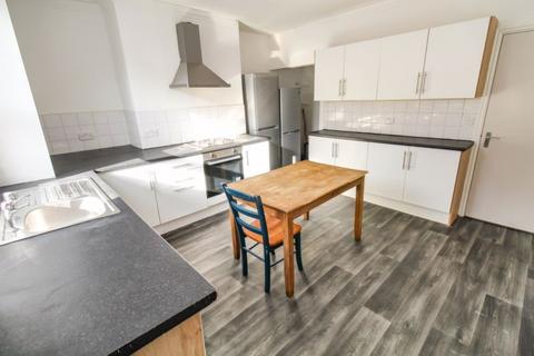 19 Grimthorpe Terrace, Leeds, LS6 3JS