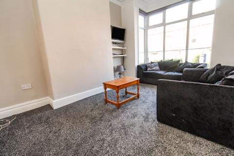 19 Grimthorpe Terrace, Leeds, LS6 3JS
