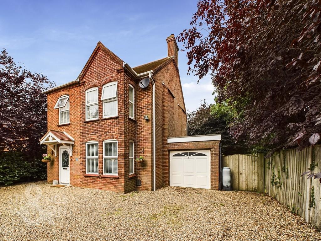 Norwich Road, Wymondham 3 bed detached house for sale £500,000