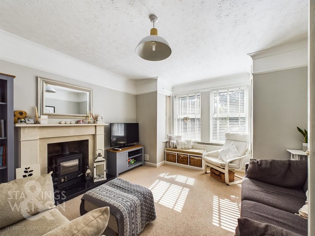 Norwich Road, Wymondham 3 bed detached house for sale £475,000