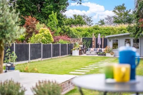 113 Glenhurst Avenue, Bexley, DA5 3QQ