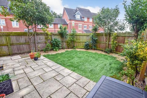 4 bedroom semi-detached house for sale, Lawnhurst Avenue, Manchester, Greater Manchester, M23