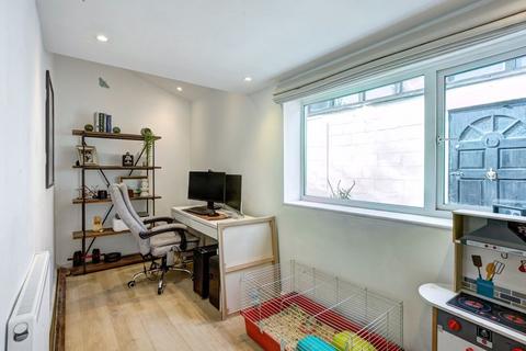 182 Biddulph Road, Congleton, CW12 3LS