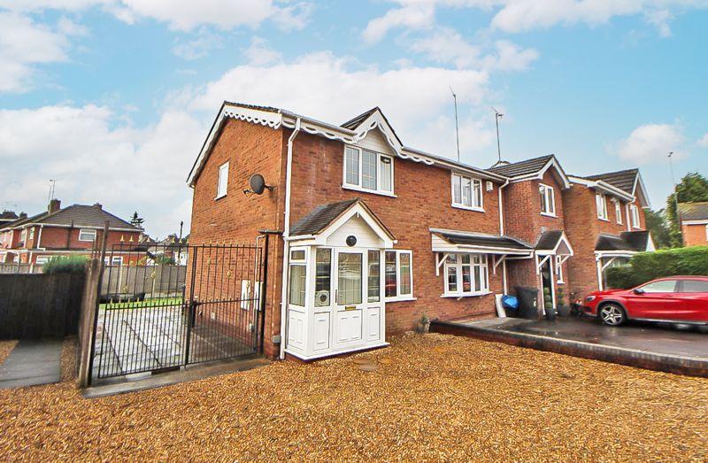Bridgewater Drive, Bilston, WV14 9PA 3 bed semidetached house for sale