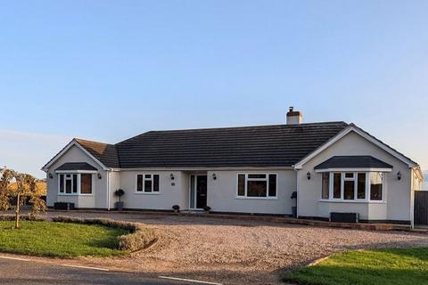 4 bedroom detached bungalow for sale, Home View, Dogdyke Road, New York