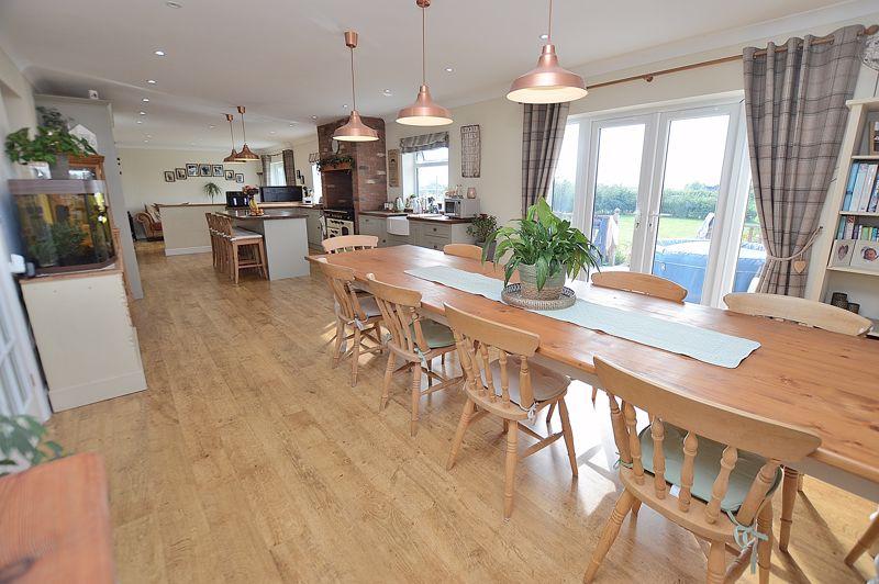 Dining Kitchen Areas