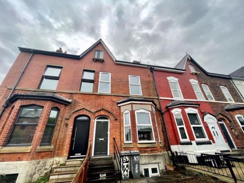 Rochdale Road, Manchester 3 bed apartment £895 pcm (£207 pw)