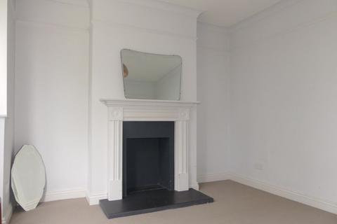 3 bedroom semi-detached house to rent, Blackthorn Avenue, Manchester M19