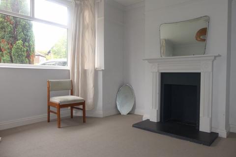 3 bedroom semi-detached house to rent, Blackthorn Avenue, Manchester M19