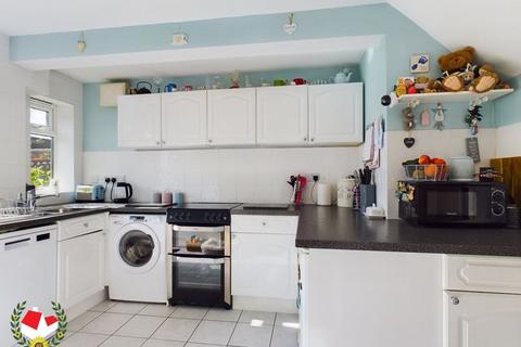 5 Filbert Close, Abbeydale, Gloucester, GL4 5EX