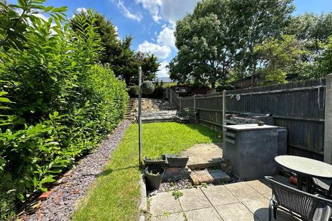 1 bedroom maisonette for sale, Chelsham Road, South Croydon, Surrey, CR2 6HZ